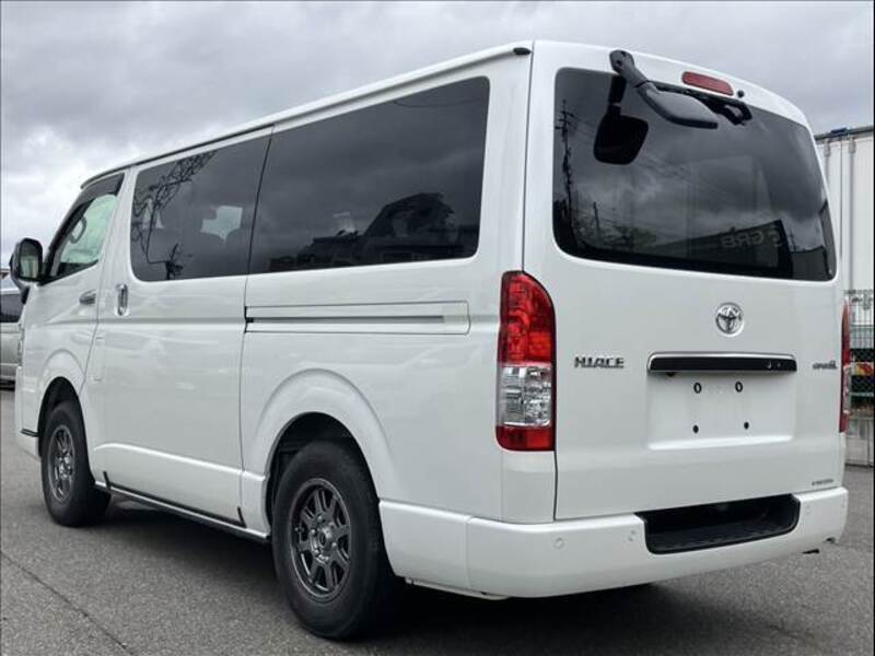 HIACE VAN
