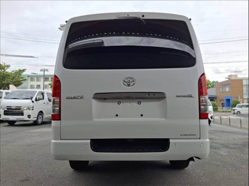 HIACE VAN