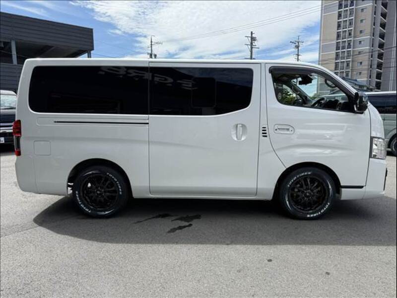 CARAVAN VAN