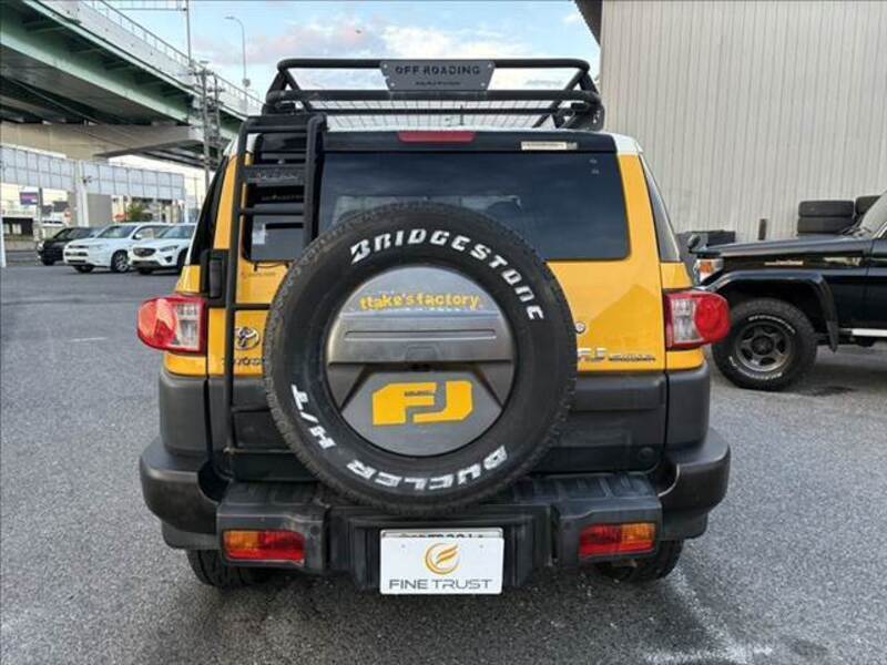 FJ CRUISER