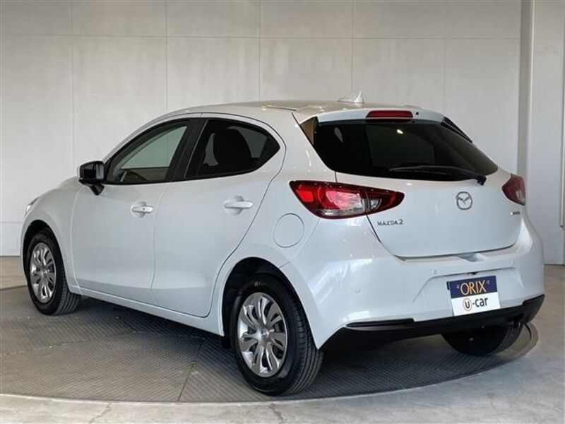 MAZDA2