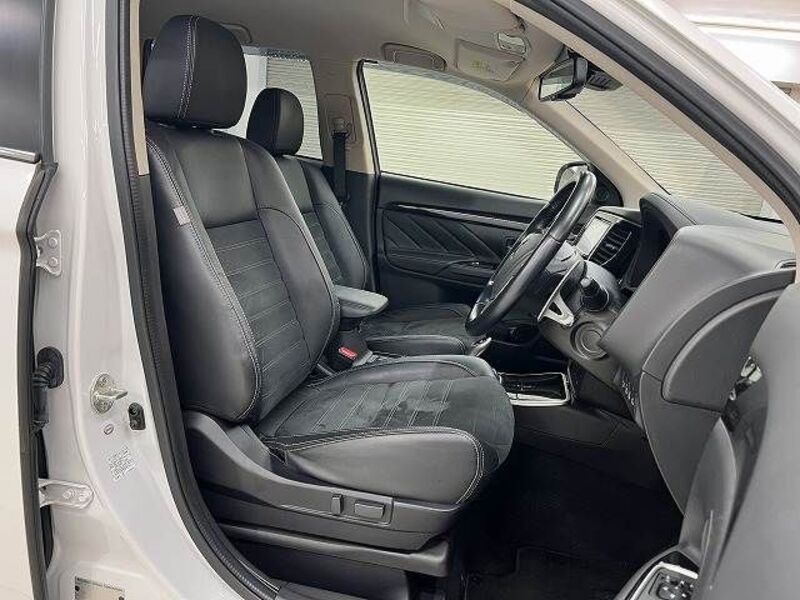 OUTLANDER PHEV
