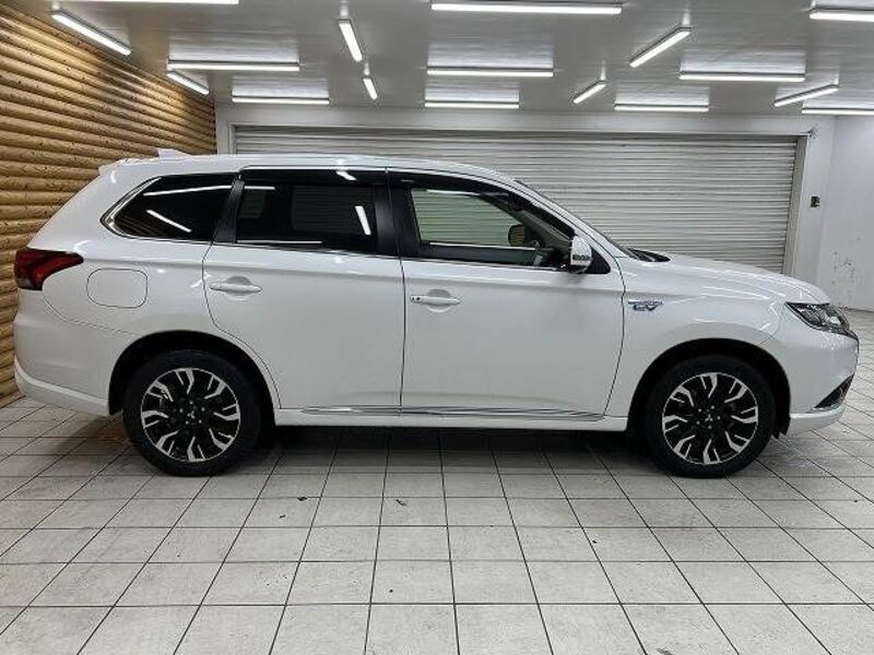 OUTLANDER PHEV