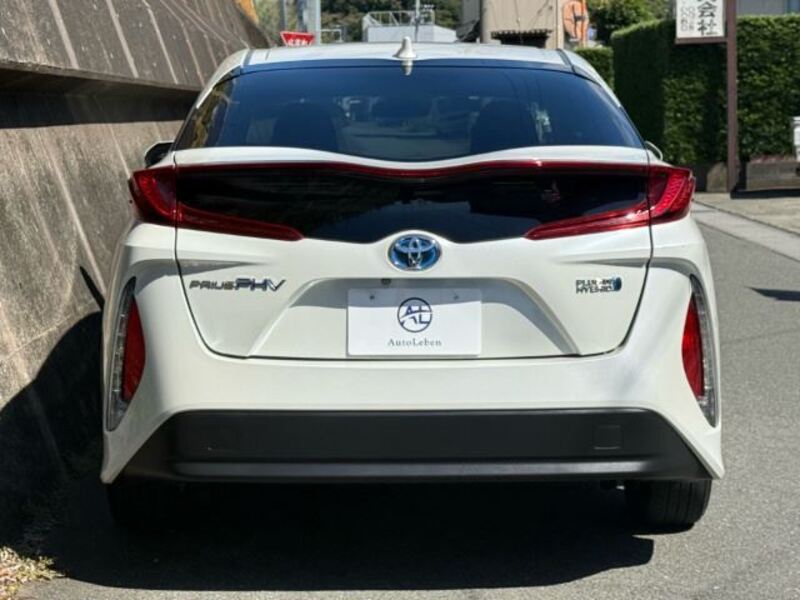 PRIUS PHV