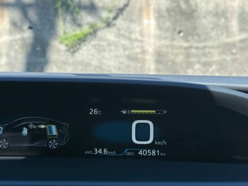 PRIUS PHV