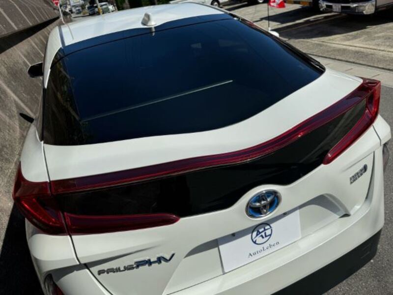 PRIUS PHV