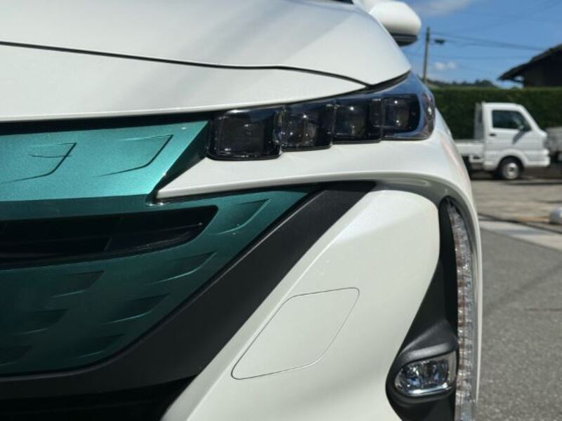 PRIUS PHV