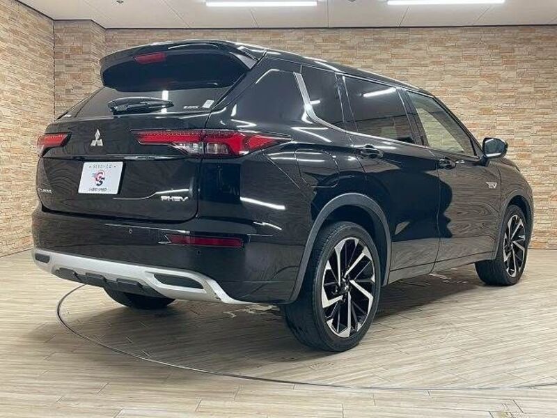 OUTLANDER PHEV