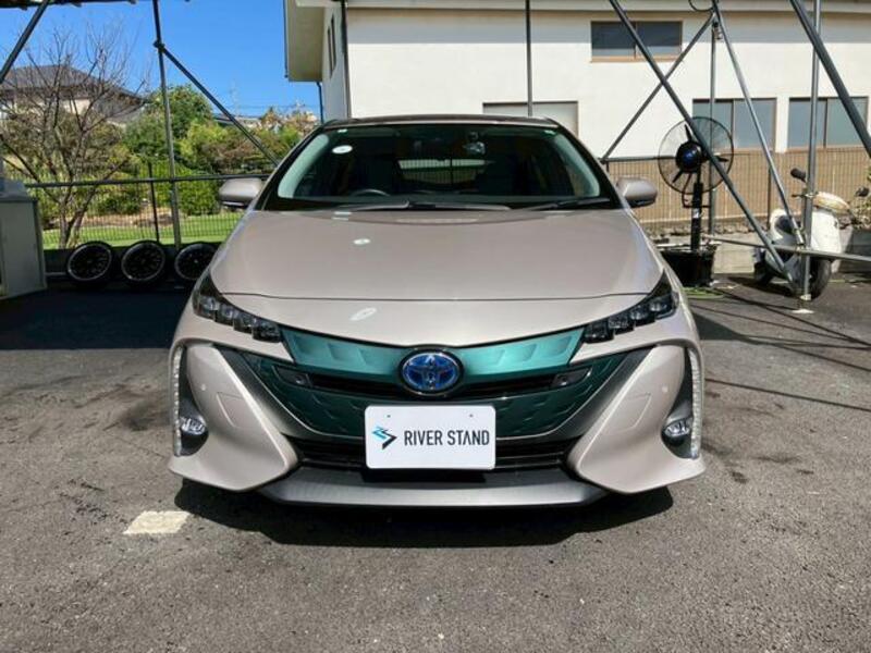 PRIUS PHV