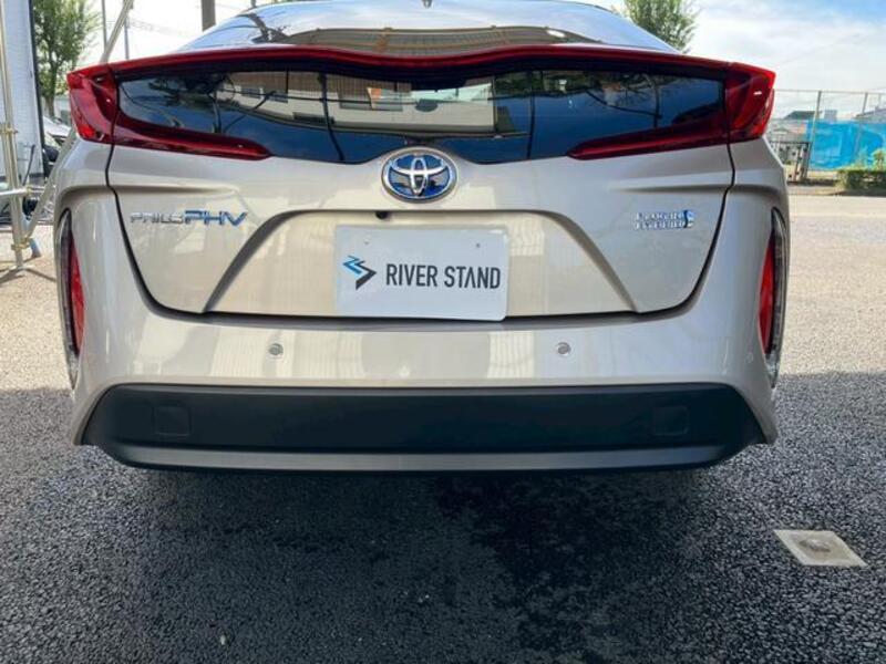 PRIUS PHV