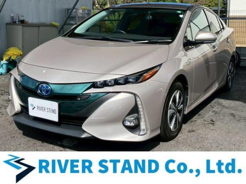 TOYOTA PRIUS PHV