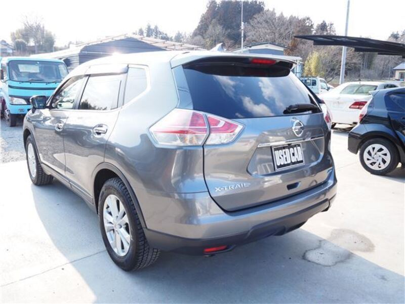 X-TRAIL