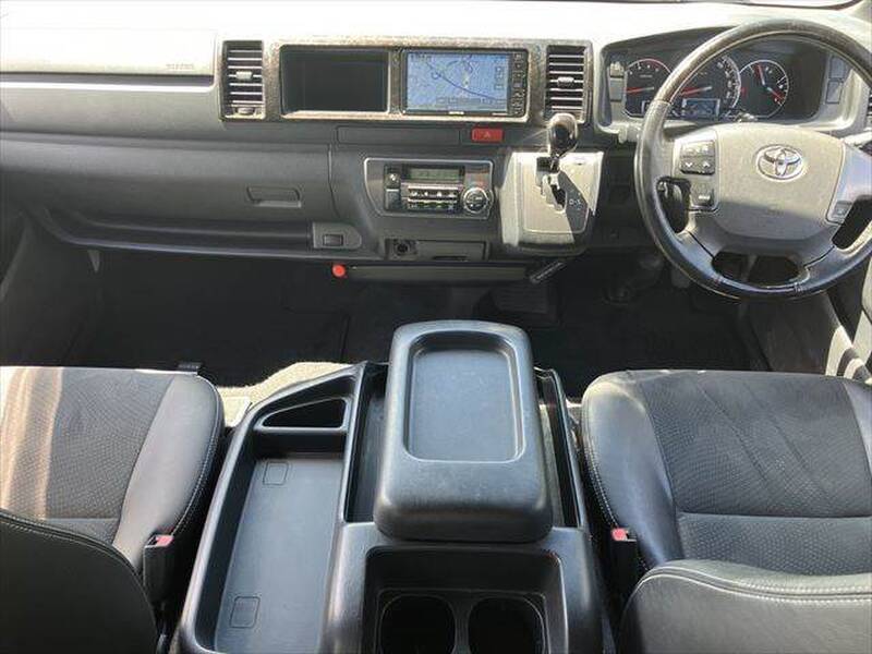 HIACE VAN