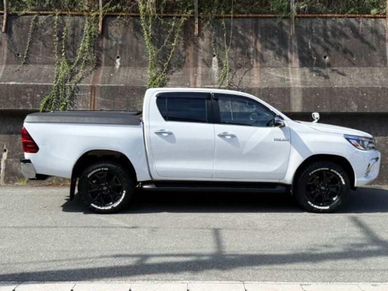 HILUX