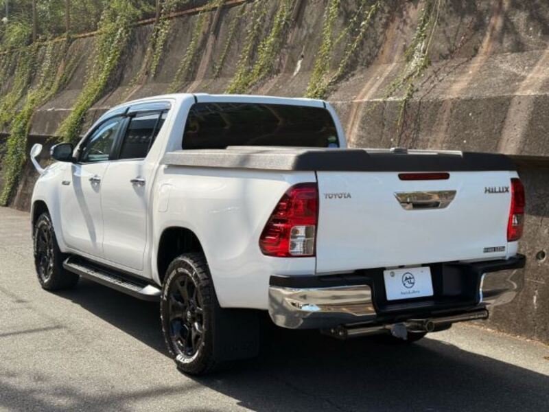 HILUX