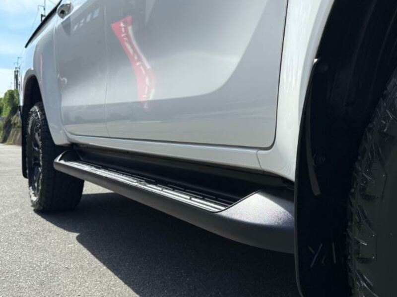 HILUX