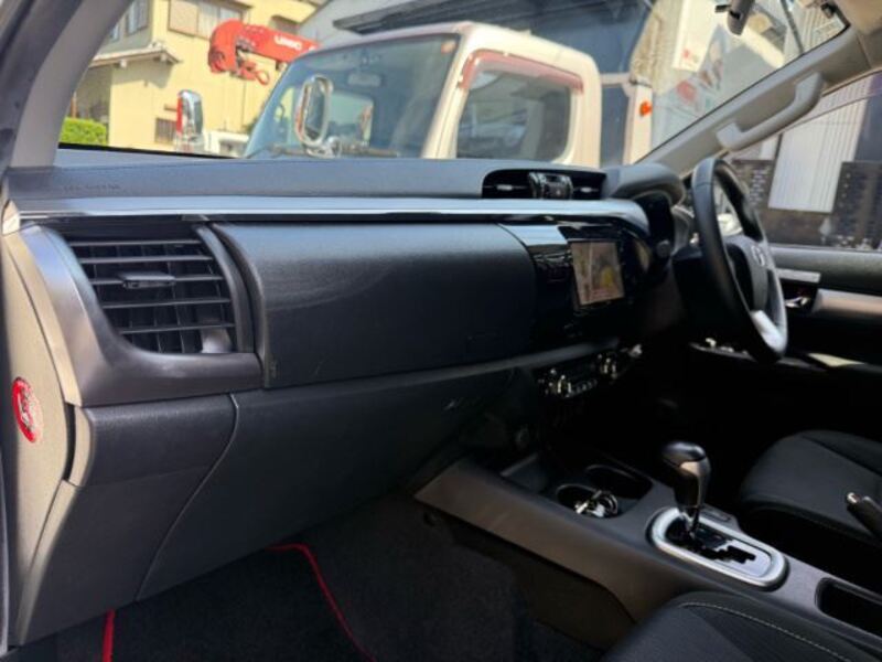 HILUX