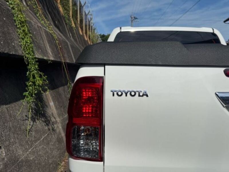 HILUX