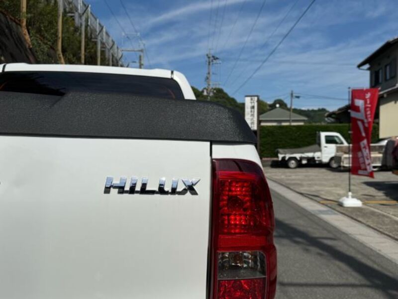 HILUX