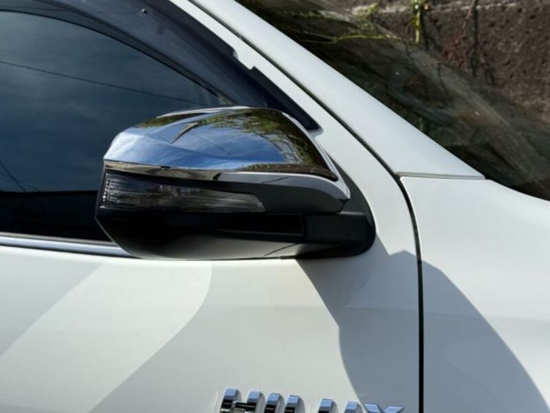 HILUX