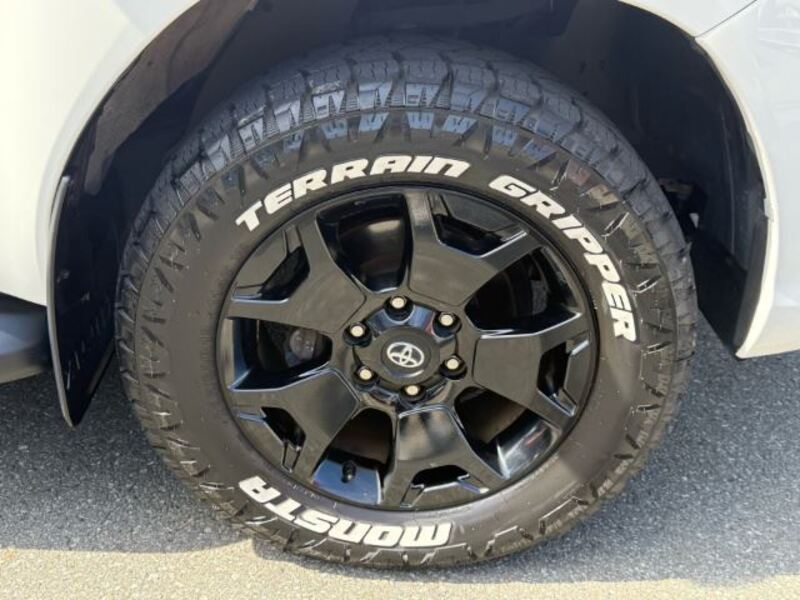 HILUX