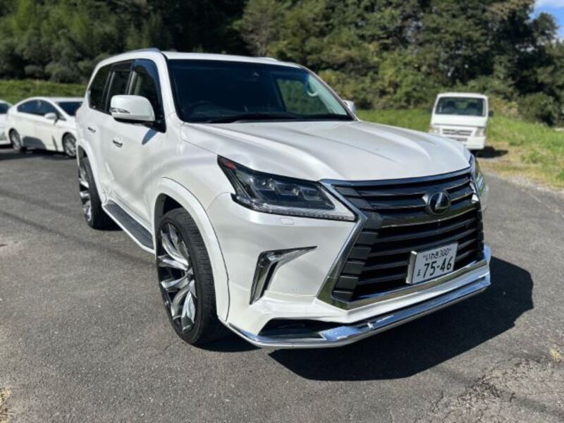 LEXUS LX