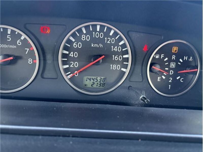 X-TRAIL