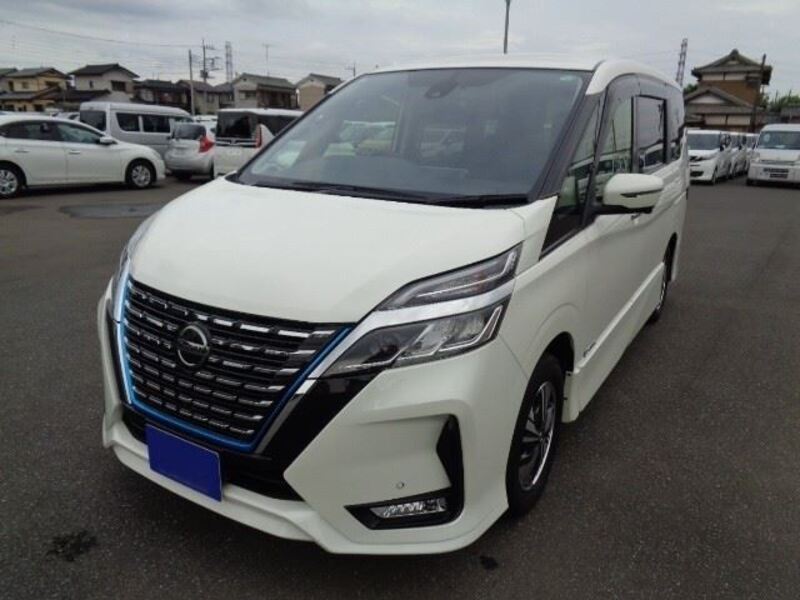 NISSAN SERENA