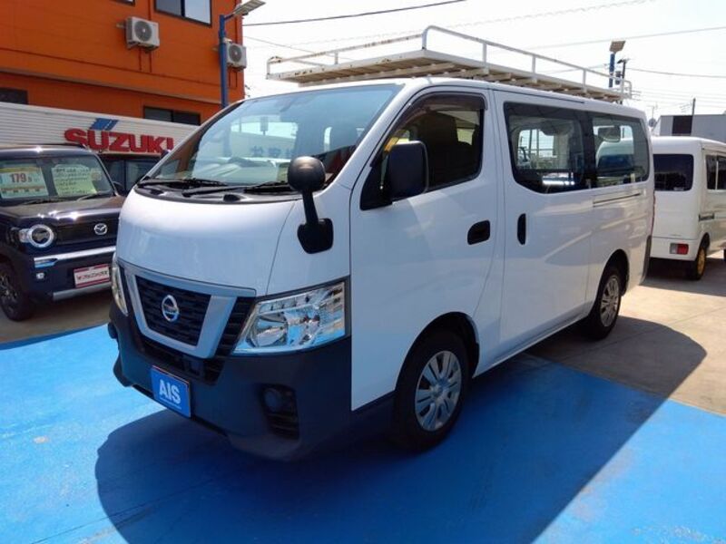 NV350 CARAVAN-0