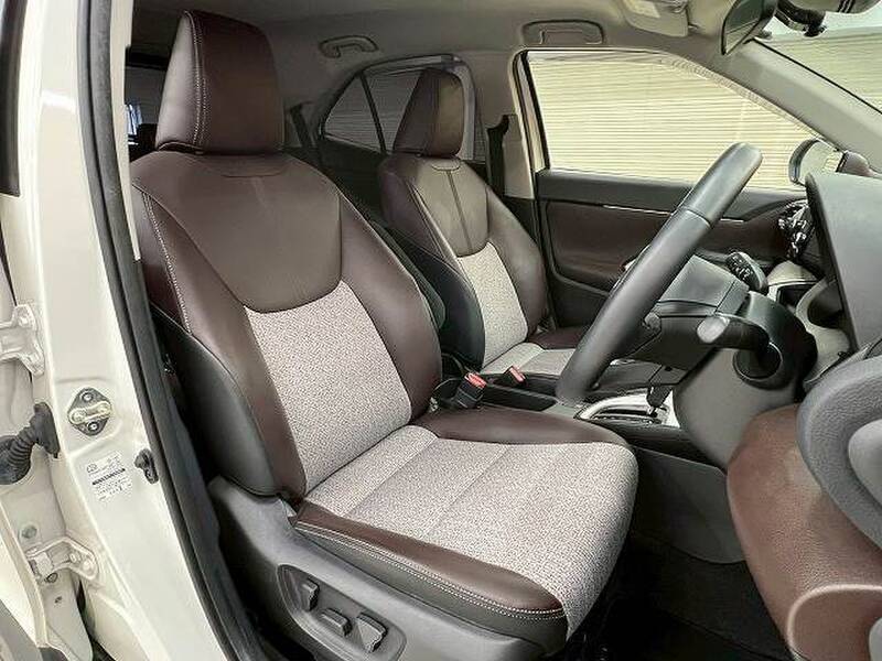 YARIS CROSS