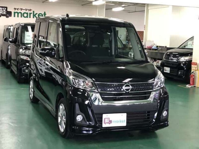 NISSAN DAYZ ROOX