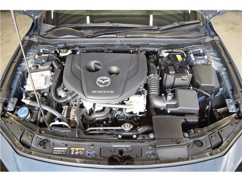 MAZDA3