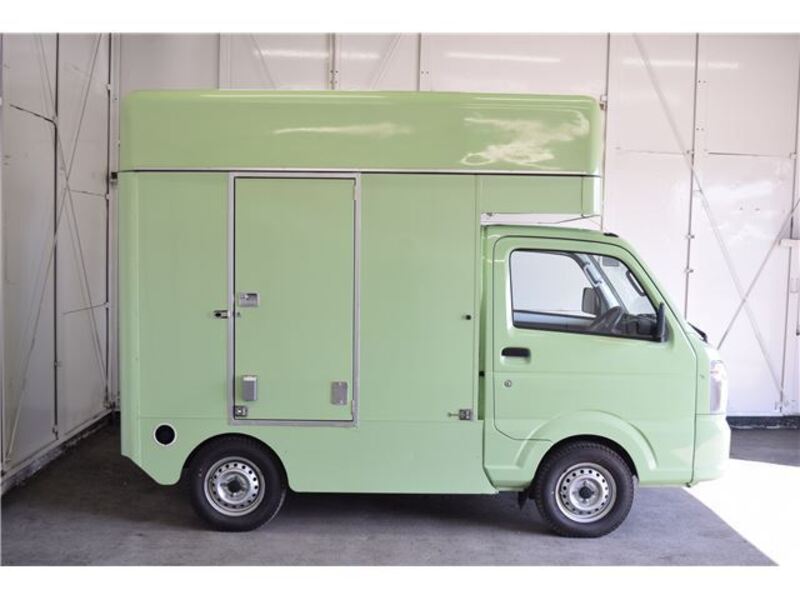 CARRY TRUCK