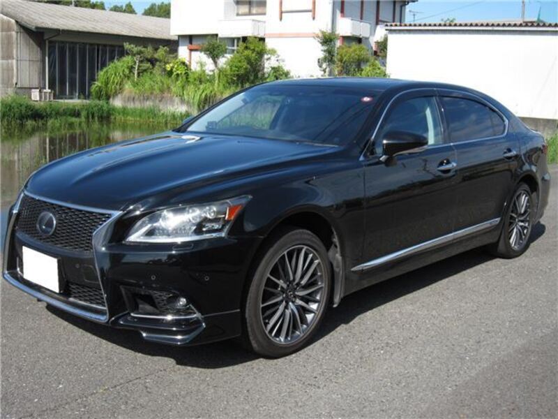 LEXUS LS