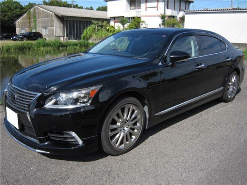LEXUS LS