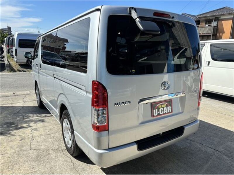 HIACE VAN