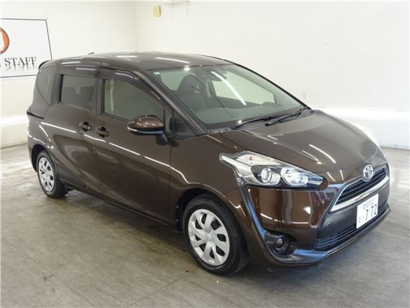 TOYOTA SIENTA