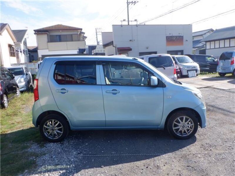 WAGON R