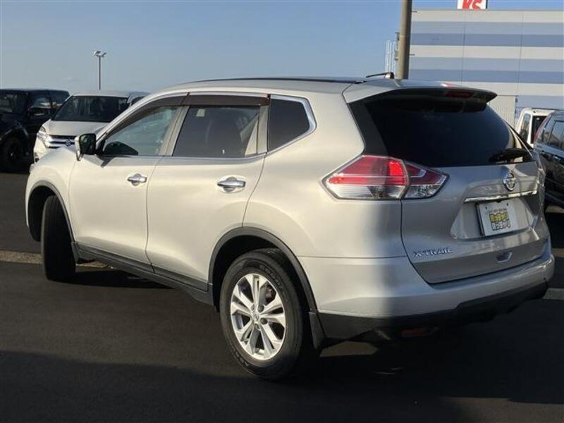 X-TRAIL