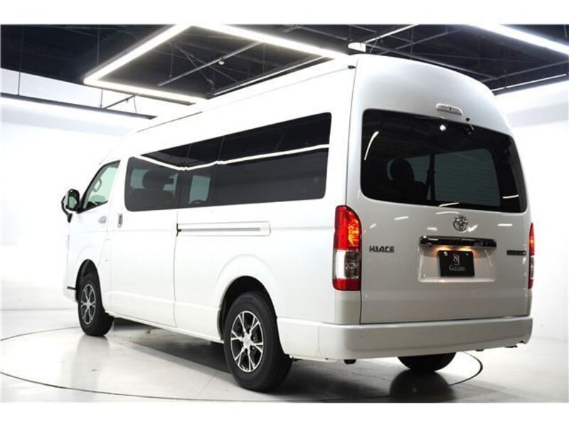 HIACE