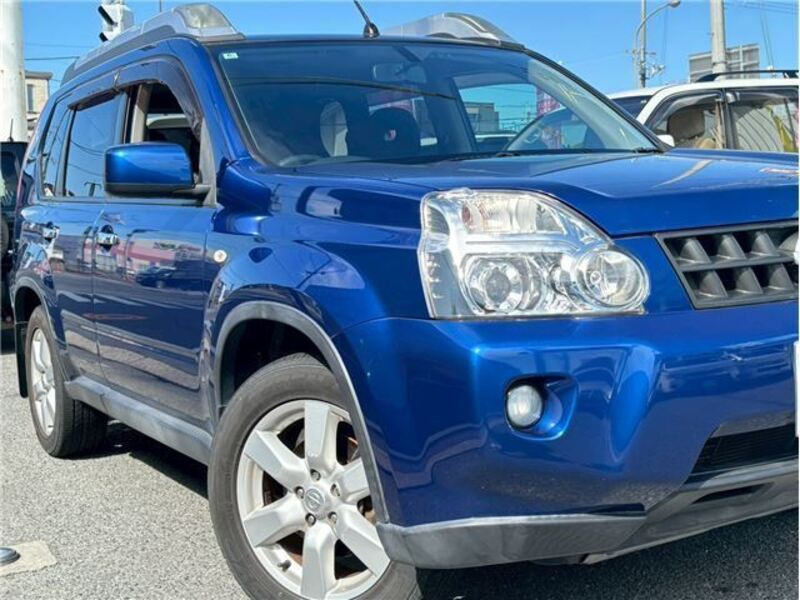 X-TRAIL