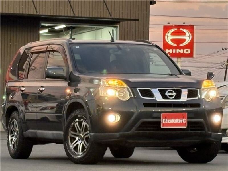 NISSAN X-TRAIL