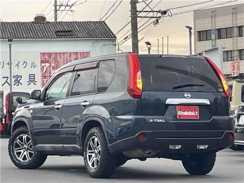 X-TRAIL