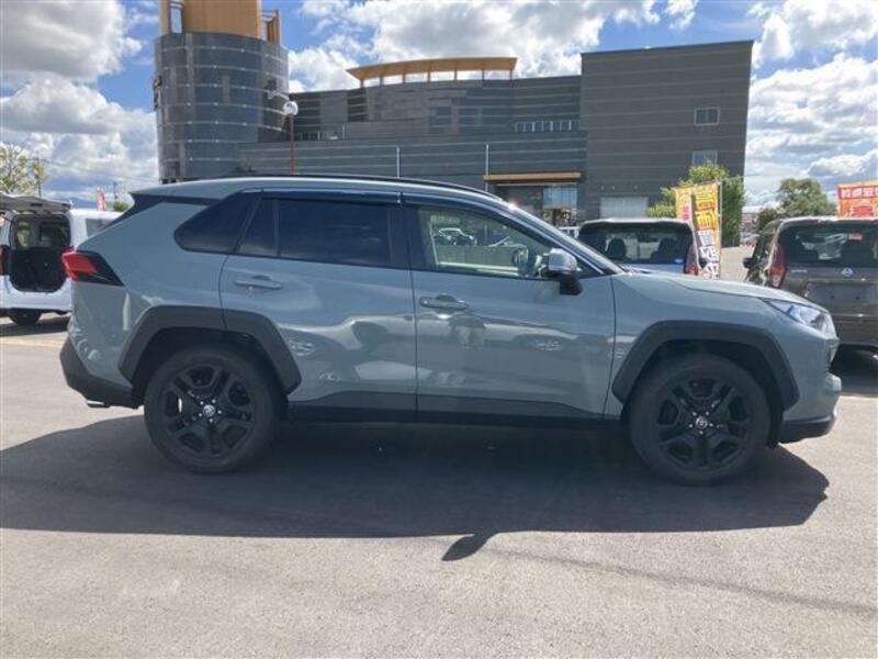 RAV4