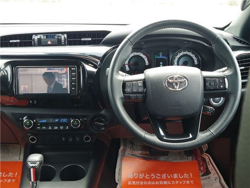 HILUX