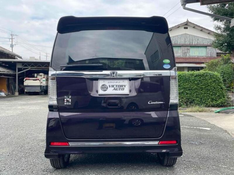 N BOX CUSTOM