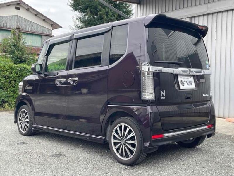 N BOX CUSTOM