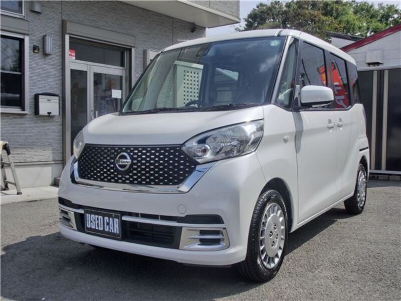 NISSAN DAYZ ROOX