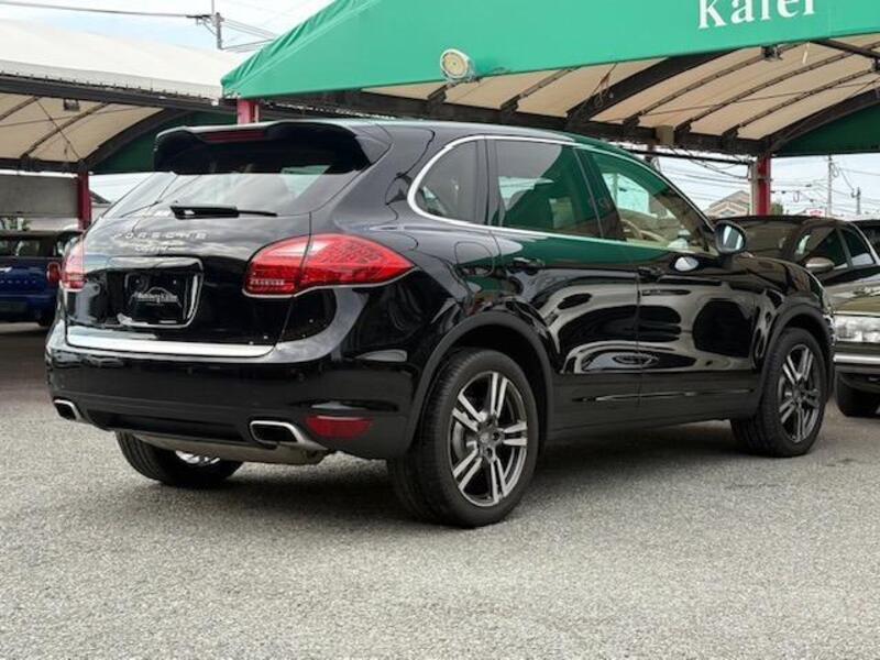 CAYENNE
