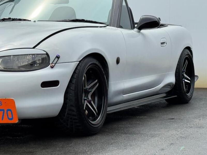 ROADSTER